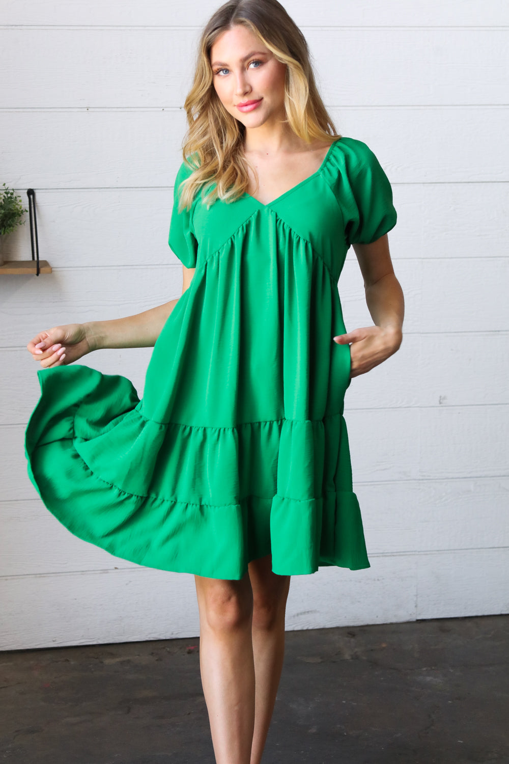 Kelly Green Sweetheart Tiered Crinkle Dress